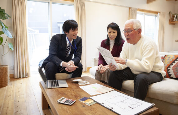 無料見積もりでお客様のニーズに合った施工プランをご提案いたします | 岡山市で外壁塗装ならトキワ住宅