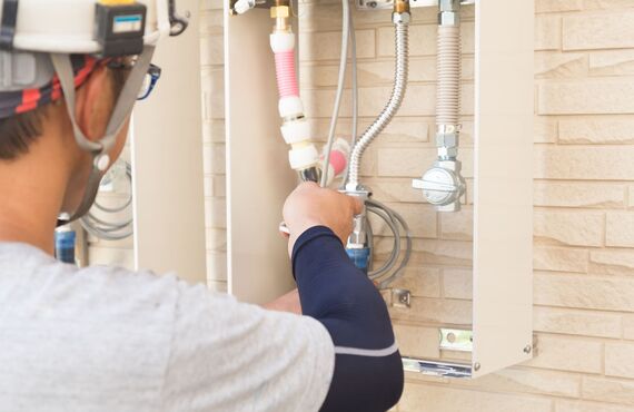 エコキュートの取り付け工事も任せられる地域密着型の丁寧な施工が自慢です | 岡山市で外壁塗装ならトキワ住宅