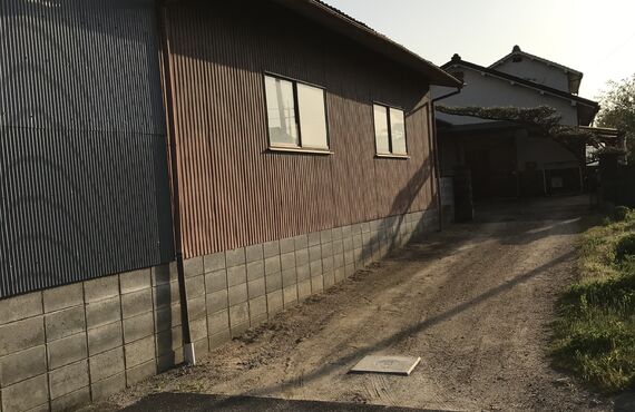 岡山市で屋根工事、屋根塗装、外壁塗装を施工させて頂いています。無料見積もり、お問い合わせなどお気軽にご相談ください。エコキュート、給湯器の施工、修理も承っています。